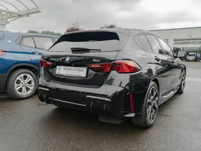 BMW 120