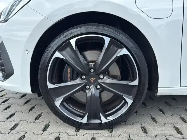CUPRA Leon