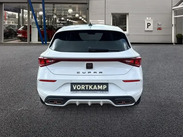 CUPRA Leon