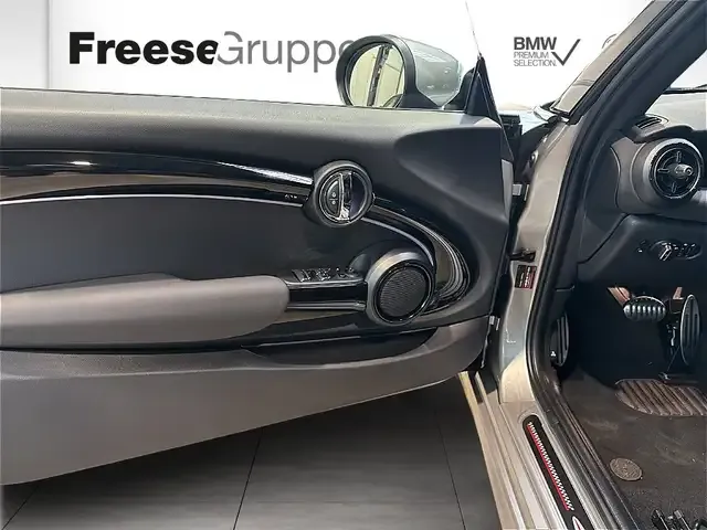 MINI John Cooper Works Cabrio