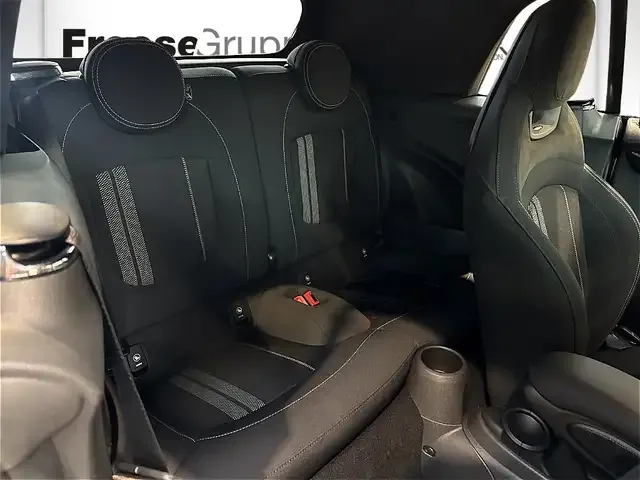 MINI John Cooper Works Cabrio