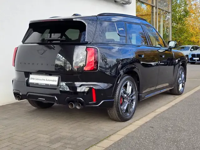 MINI John Cooper Works Countryman