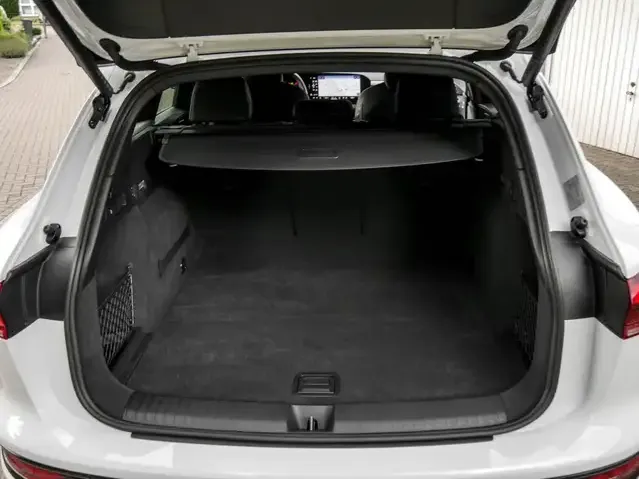 Audi SQ6