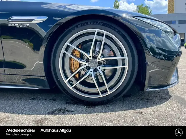 Mercedes-Benz SL 63 AMG
