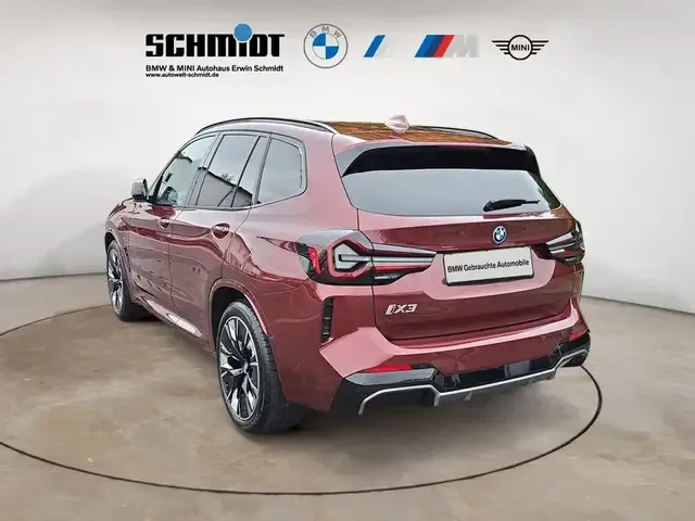 BMW iX3