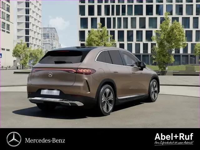 Mercedes-Benz EQE SUV