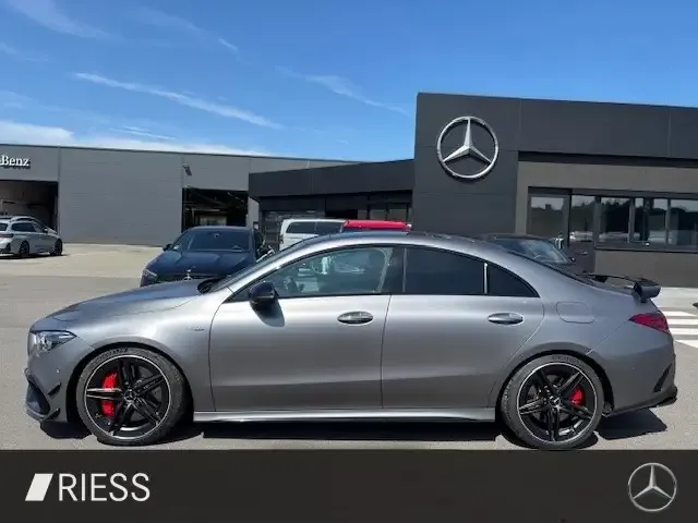 Mercedes-Benz CLA 45 AMG