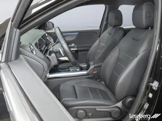 Mercedes-Benz EQA 300