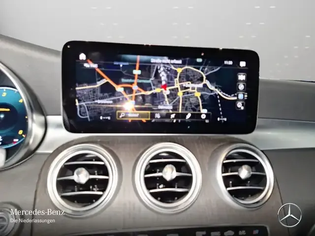 Mercedes-Benz GLC 220