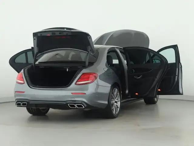 Mercedes-Benz E 63 AMG