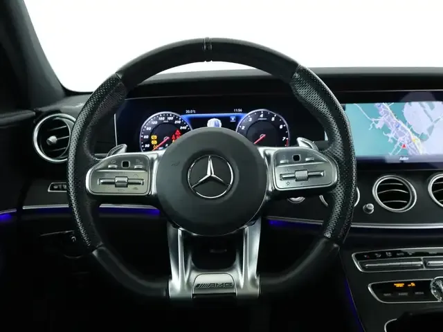 Mercedes-Benz E 63 AMG