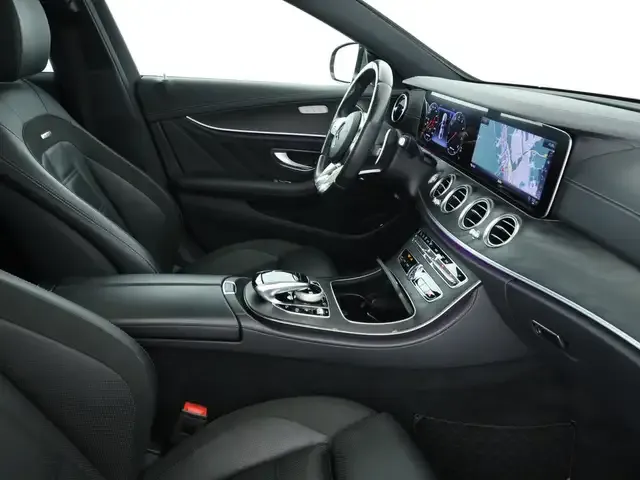 Mercedes-Benz E 63 AMG