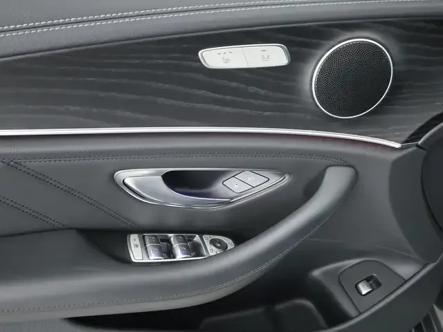 Mercedes-Benz E 63 AMG