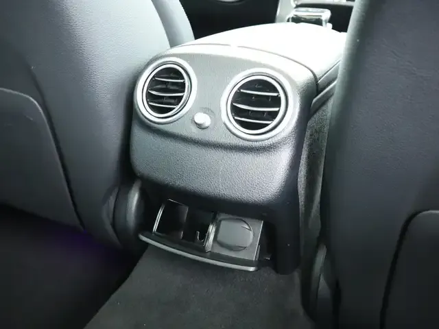 Mercedes-Benz E 63 AMG