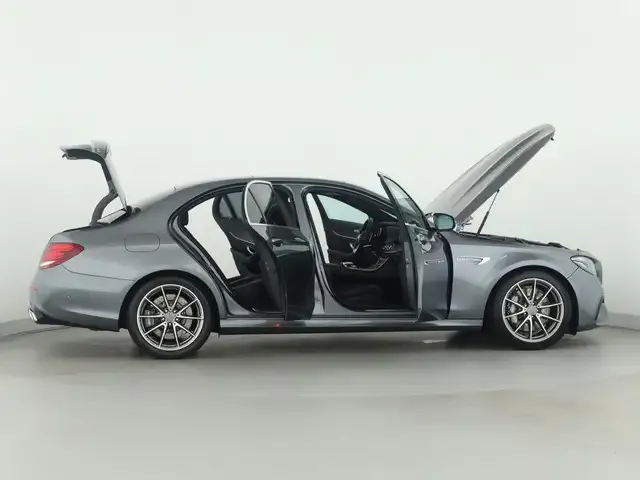 Mercedes-Benz E 63 AMG