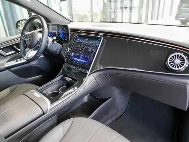 Mercedes-Benz EQE SUV