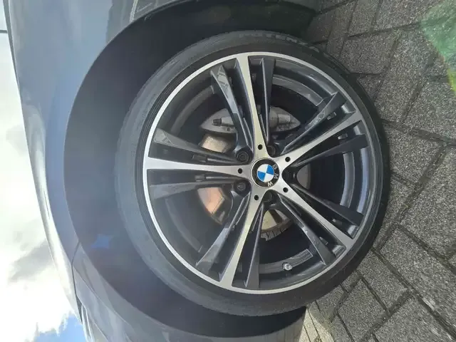 BMW 440