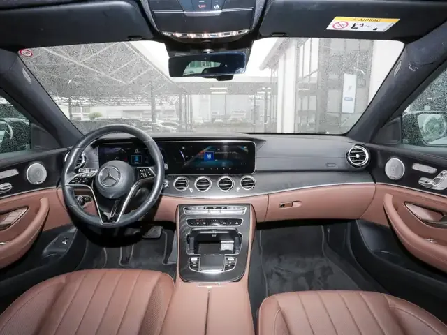 Mercedes-Benz E 300