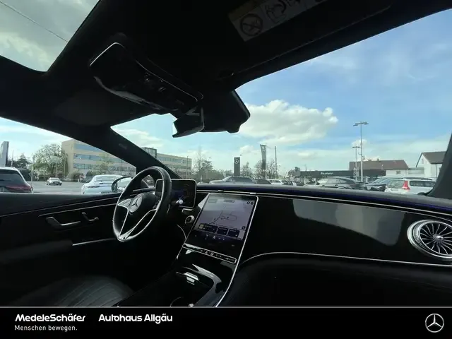 Mercedes-Benz EQS