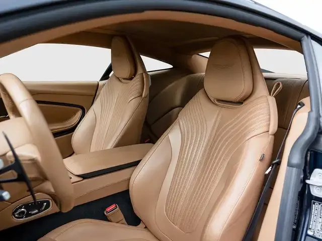 Aston Martin DB11