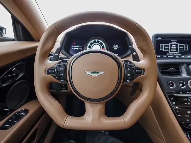 Aston Martin DB11