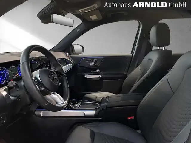 Mercedes-Benz EQB 300