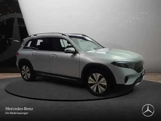 Mercedes-Benz EQB 250