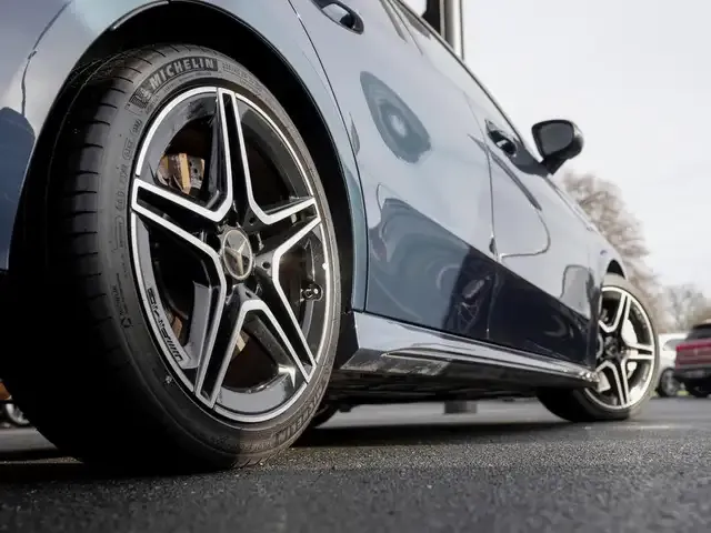 Mercedes-Benz A 35 AMG