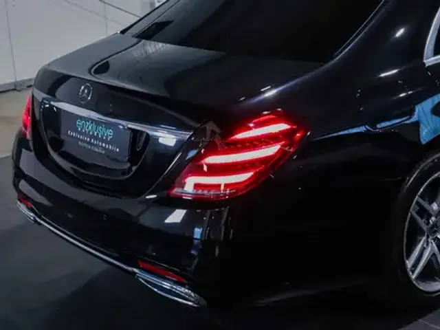 Mercedes-Benz S 400