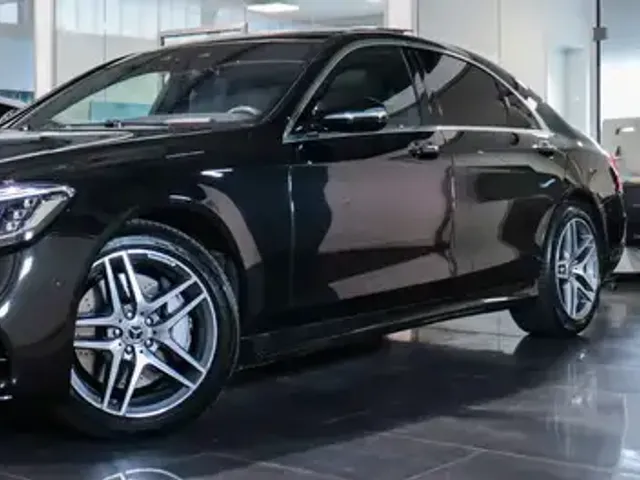 Mercedes-Benz S 400