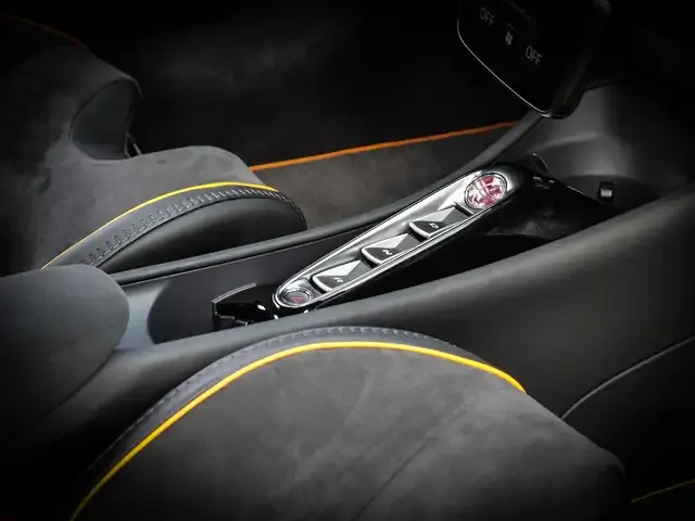 McLaren Artura