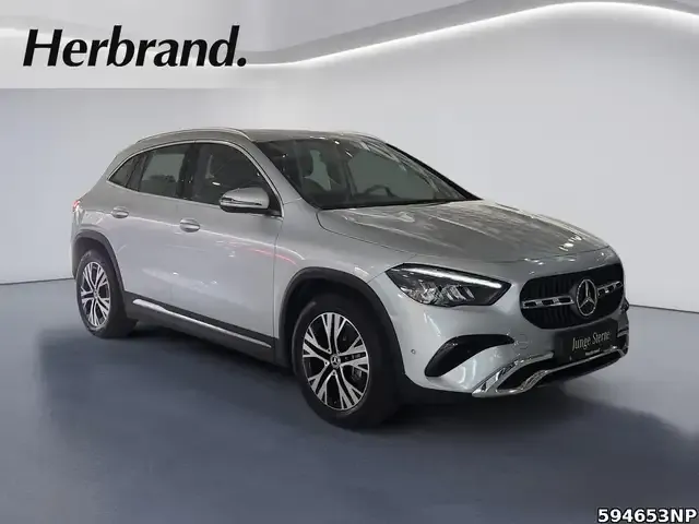 Mercedes-Benz GLA 200
