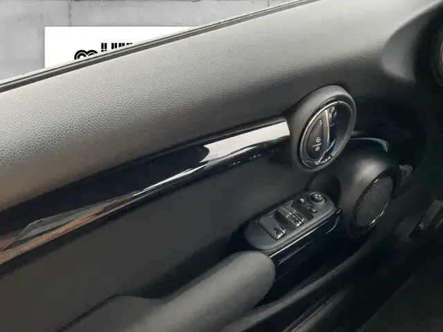 MINI John Cooper Works Cabrio