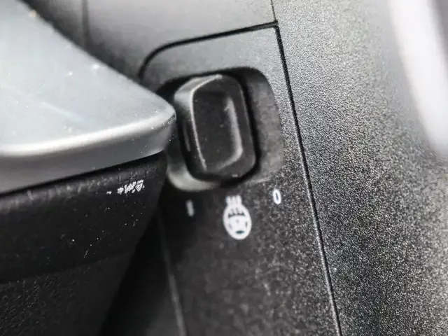 Mercedes-Benz EQB 300