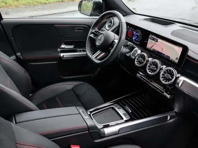 Mercedes-Benz EQB 300