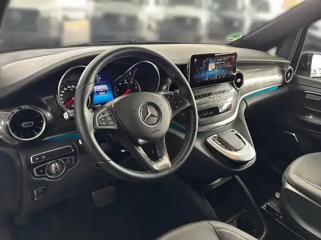 Mercedes-Benz V 250