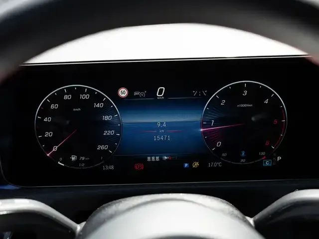 Mercedes-Benz CLA 220