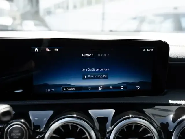 Mercedes-Benz CLA 220
