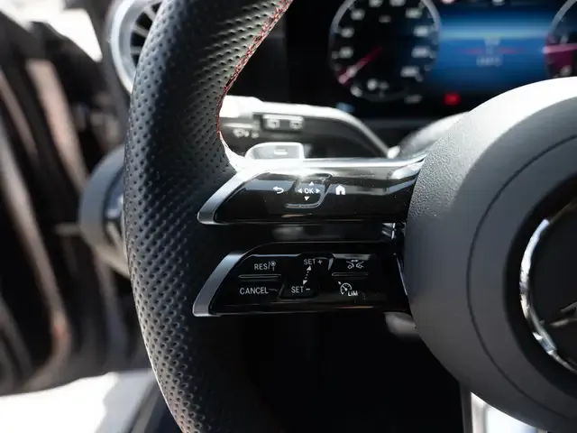 Mercedes-Benz CLA 220