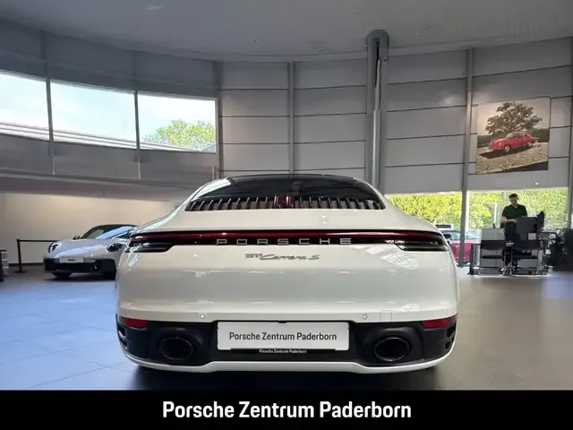 Porsche 992