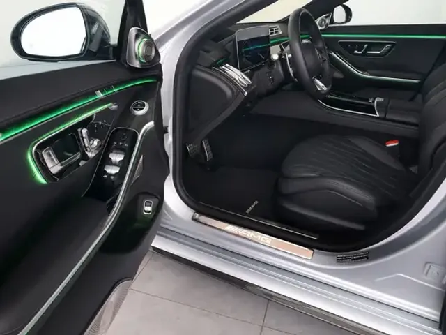 Mercedes-Benz S 63 AMG