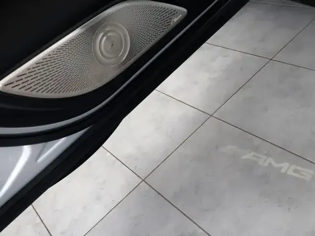 Mercedes-Benz S 63 AMG