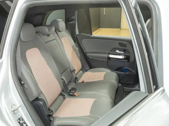 Mercedes-Benz EQB 350