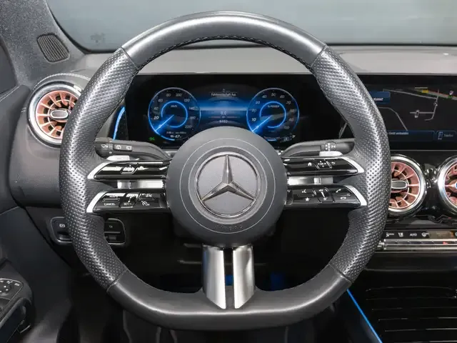Mercedes-Benz EQB 350