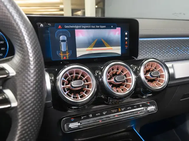 Mercedes-Benz EQB 350