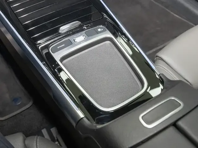 Mercedes-Benz EQB 350