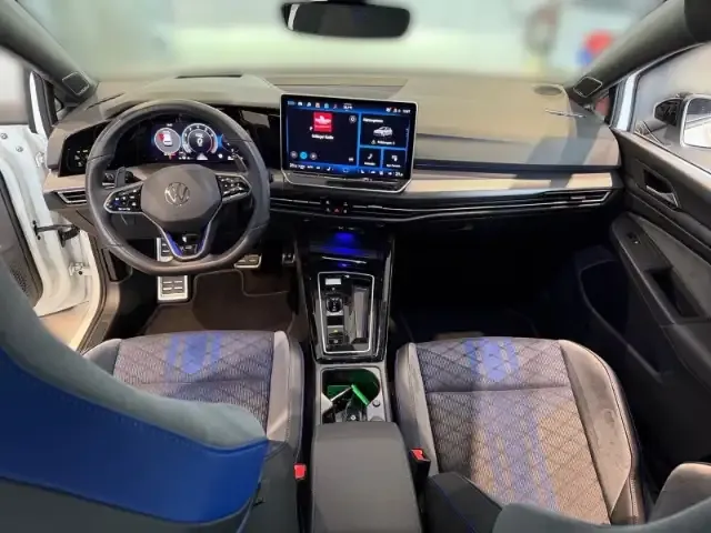 Volkswagen Golf R