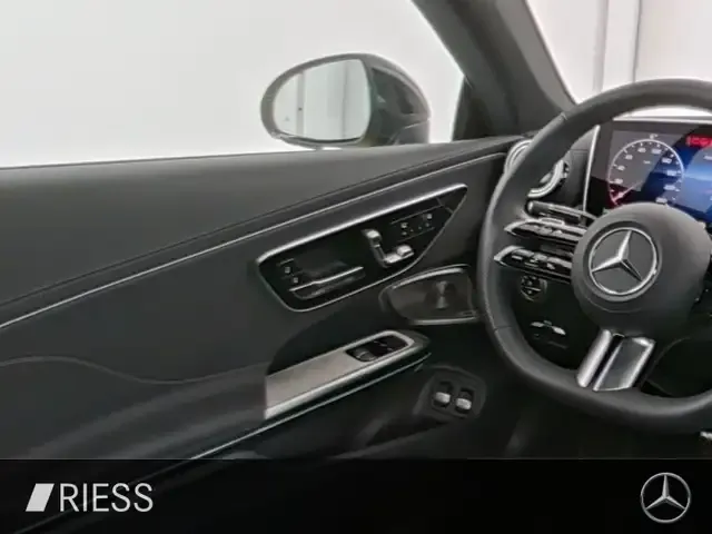 Mercedes-Benz CLE 300