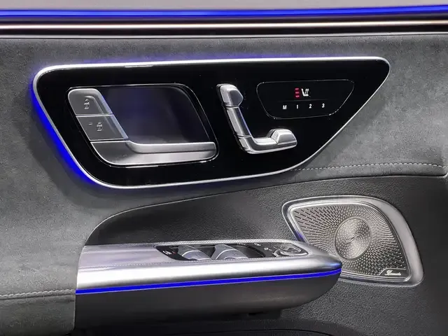 Mercedes-Benz EQE 300