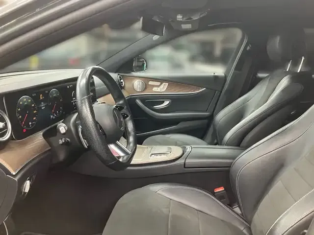 Mercedes-Benz E 400